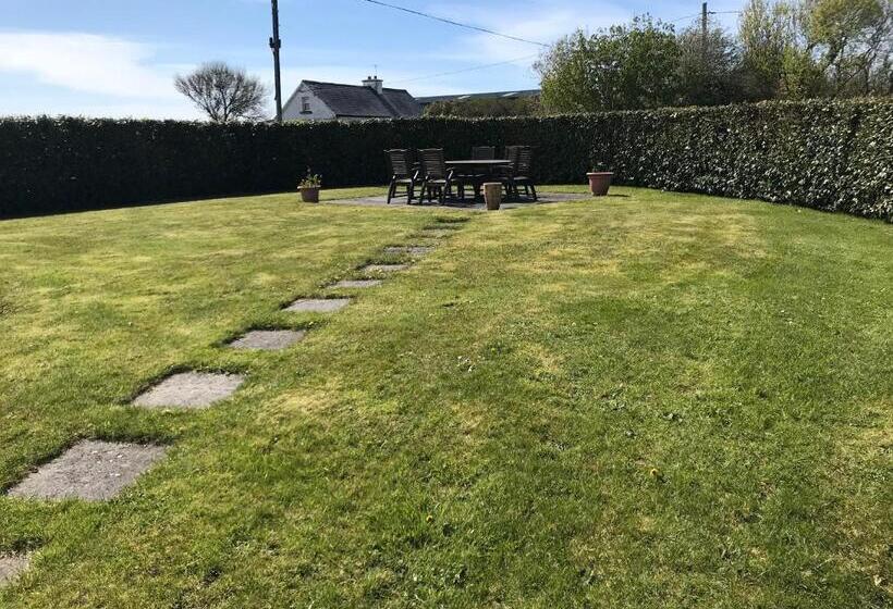 بنسيون Faul House