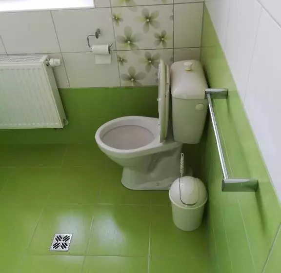 ペンション Penzion Na Hradečku