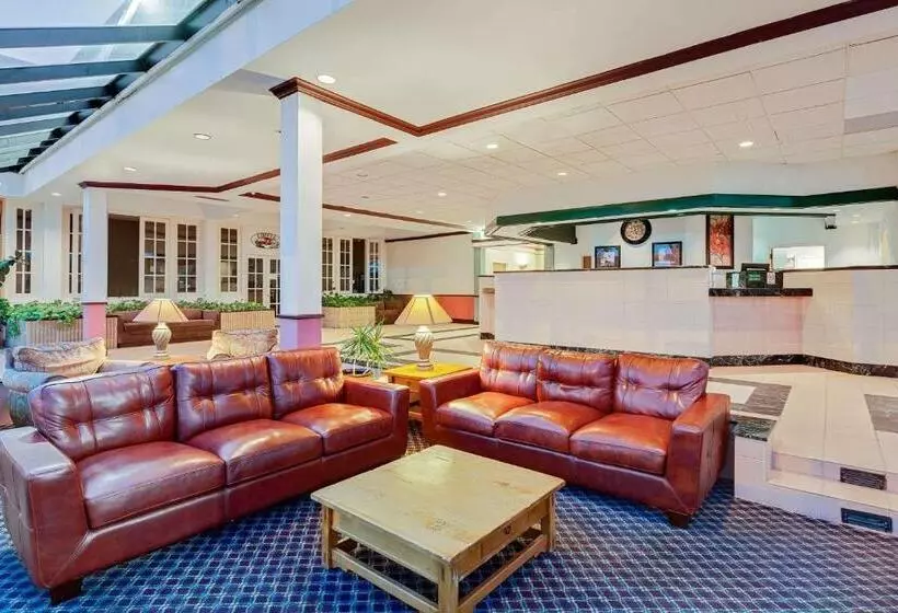 Hotelli Days Inn By Wyndham Bay City