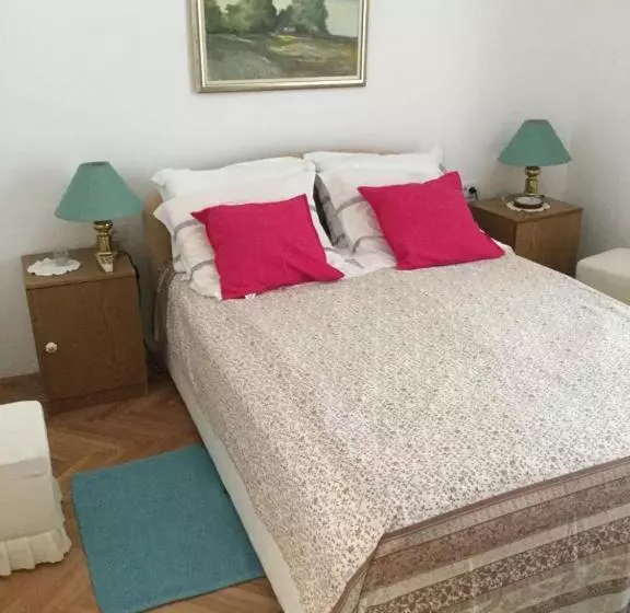 پانسیون Guest House Villa Kosa