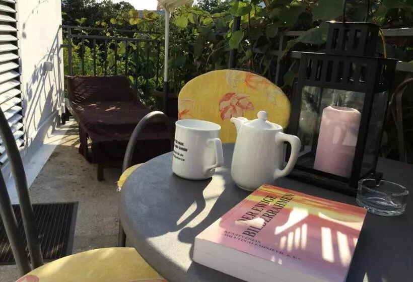 پانسیون Guest House Villa Kosa