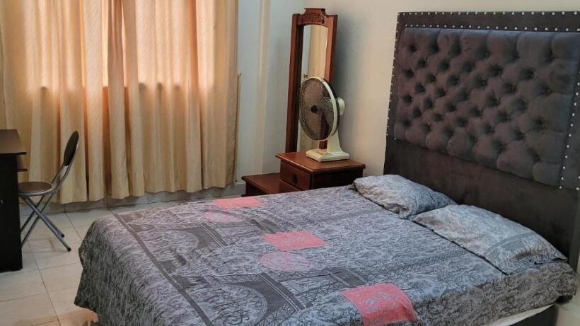 Pansiyon Piazza Granada