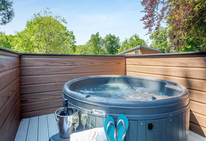 منتجع Ogwen Bank Caravan And Lodge Park