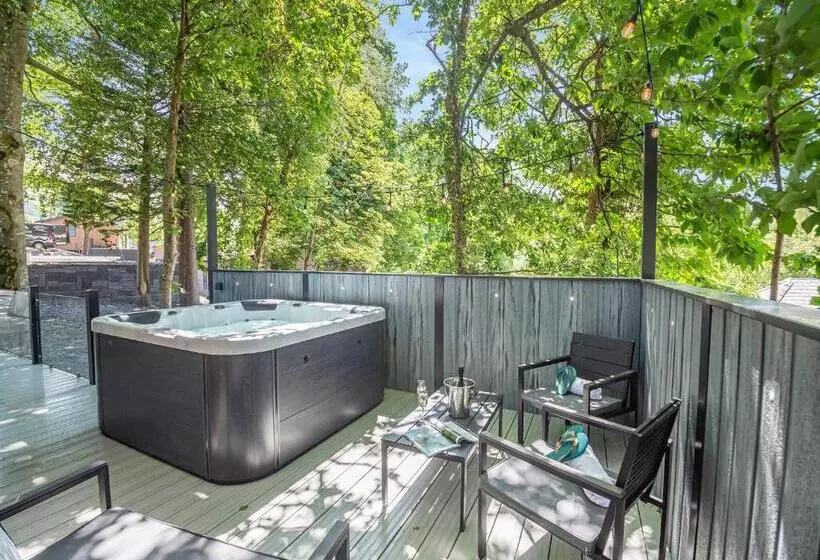 Lomakeskus Ogwen Bank Caravan And Lodge Park