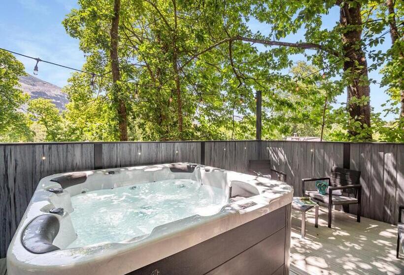 منتجع Ogwen Bank Caravan And Lodge Park