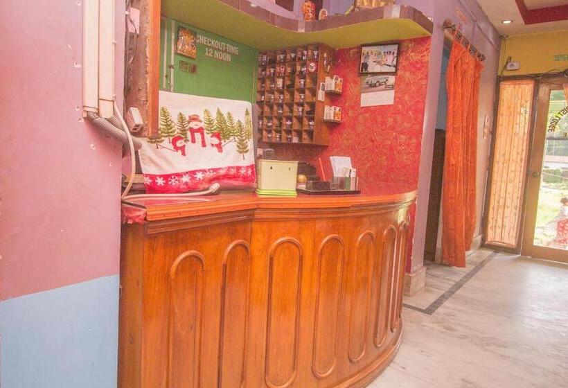 Hotel O Kanchanjanga Tourist Lodge