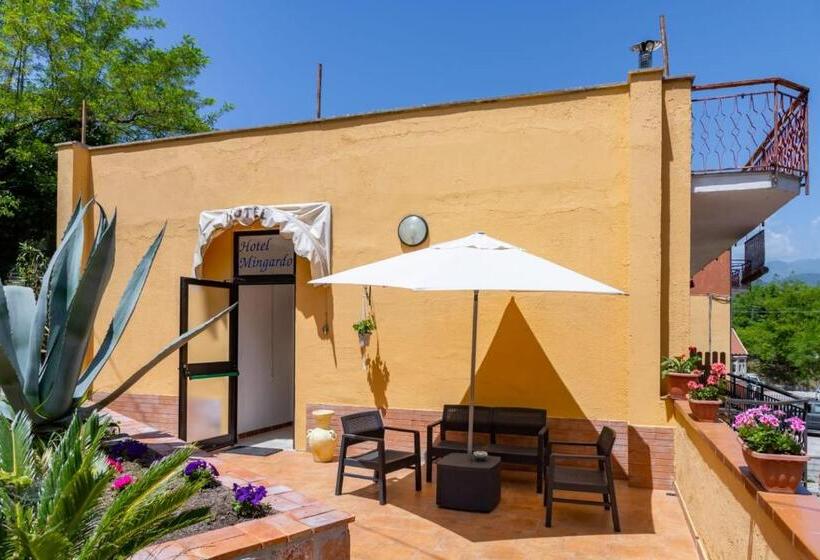 بنسيون La Valle Del Mingardo