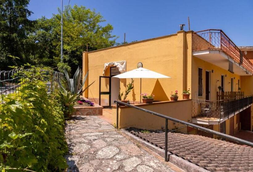 بنسيون La Valle Del Mingardo