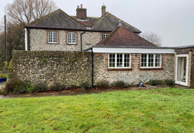 Bed and Breakfast Charlton End   Goodwood Events