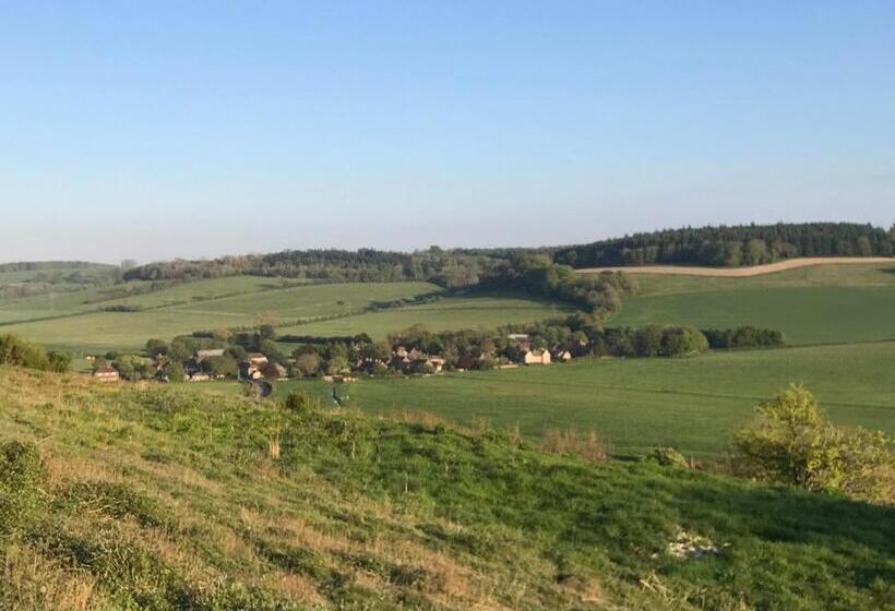 Bed and Breakfast Charlton End   Goodwood Events