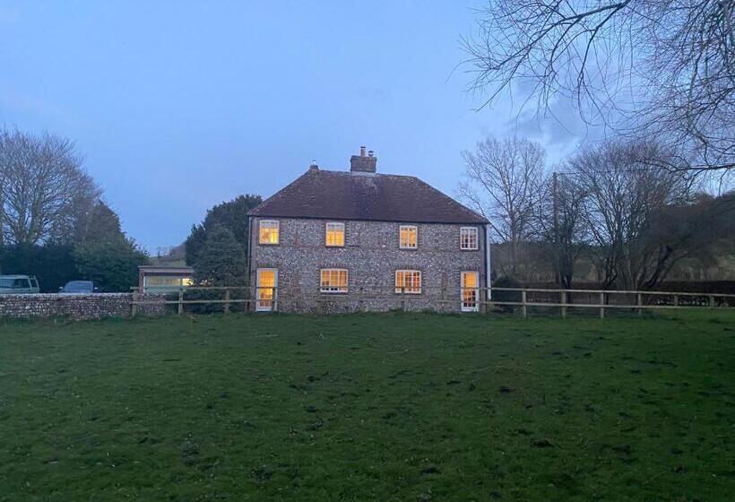 Bed and Breakfast Charlton End   Goodwood Events