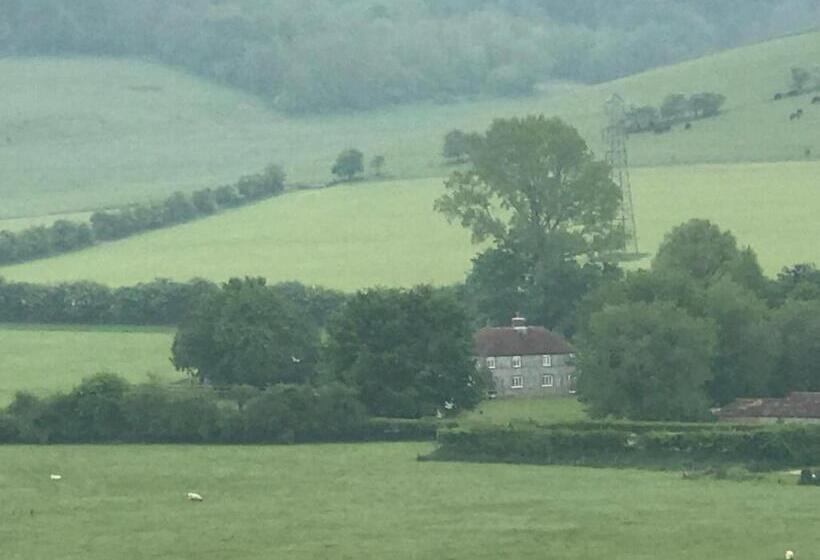 Bed and Breakfast Charlton End   Goodwood Events