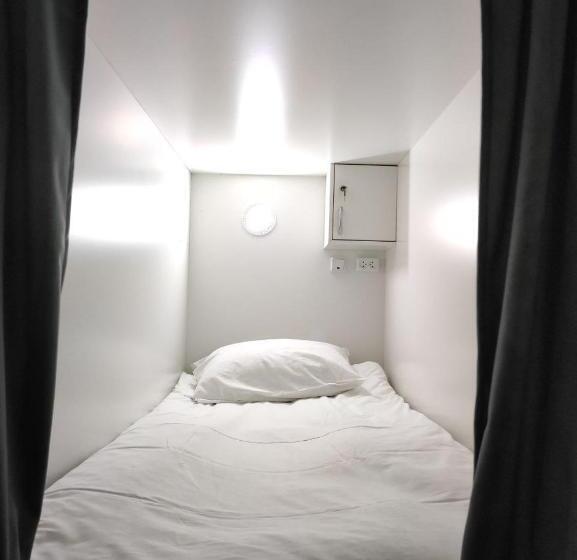 Nomadstan Capsule Hostel