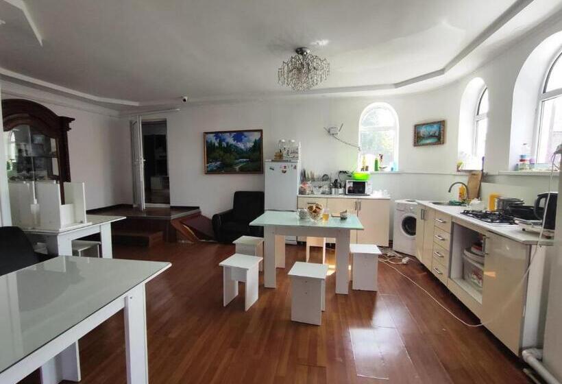 Nomadstan Capsule Hostel