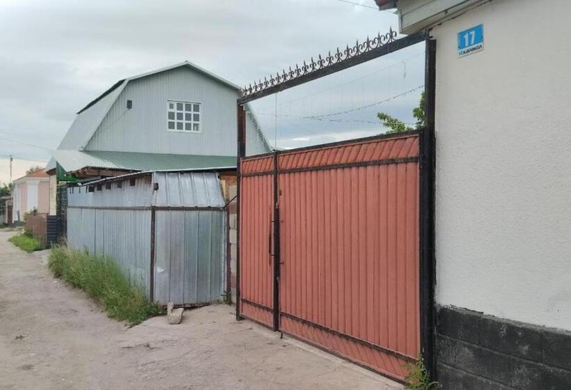 Nomadstan Capsule Hostel