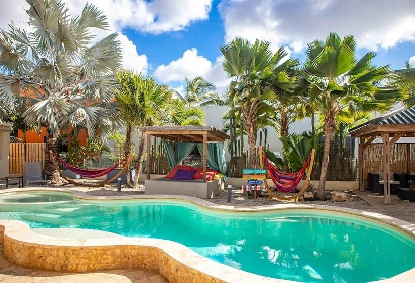 All Seasons Apartments