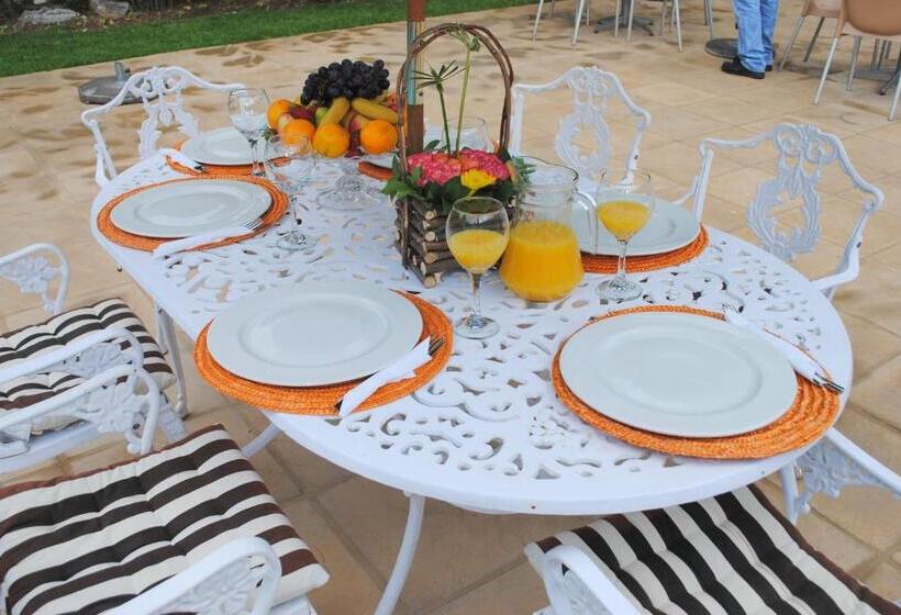 민박 6 On Morris Guest Lodge