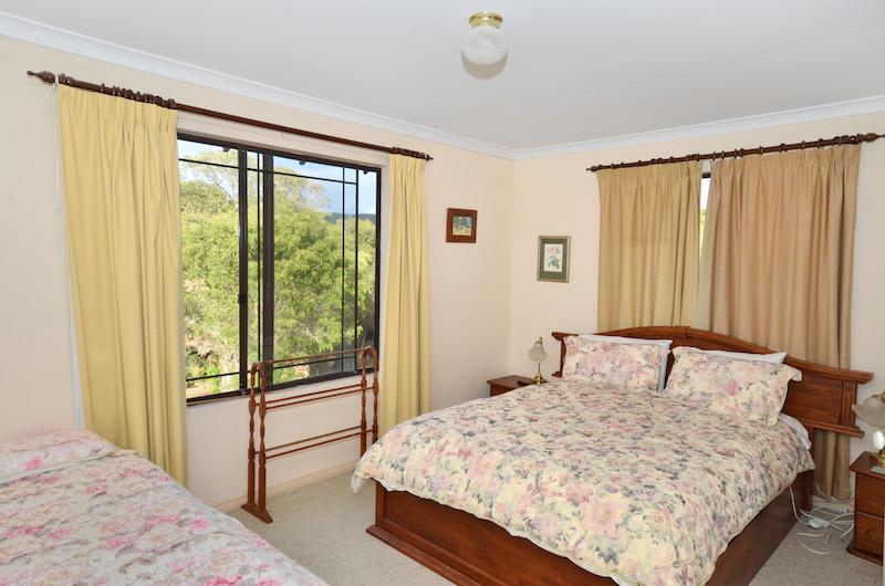 Albany S Big Grove Bed & Breakfast