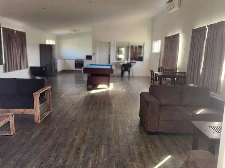 Capricorn Villas