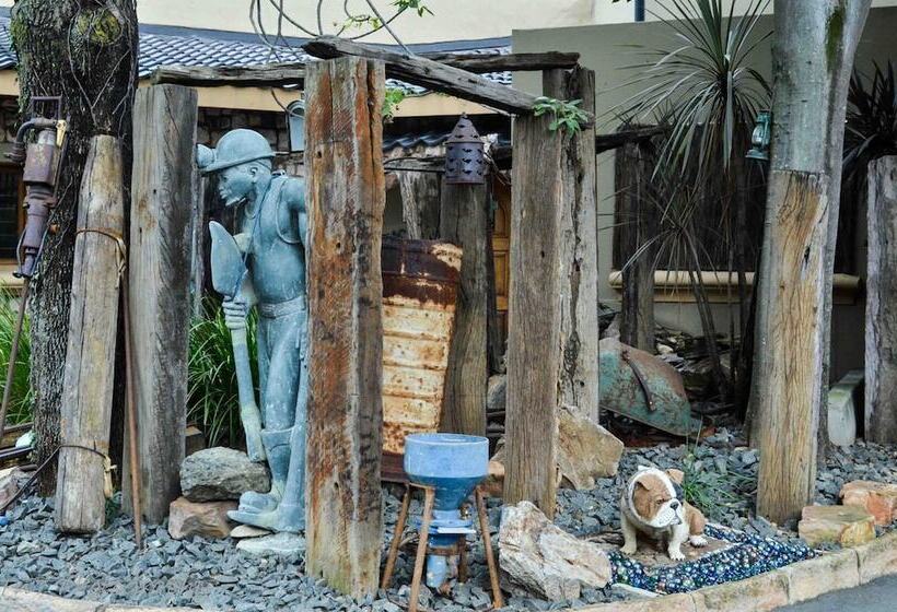 민박 Five A Morris