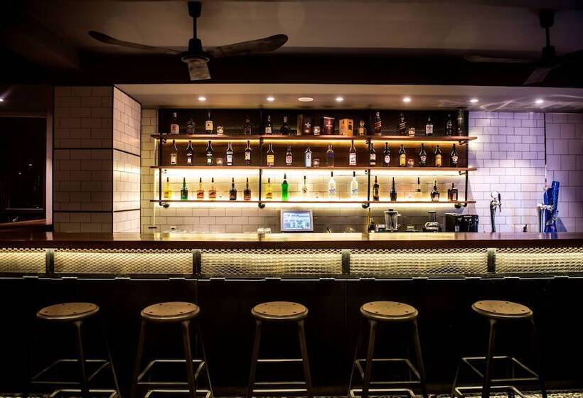 Aquarius Hotel And Urban Resort