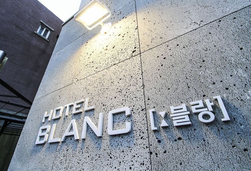 בית מלון כפרי Gangnam Blanc