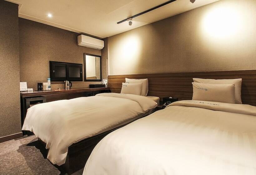 בית מלון כפרי Gangnam Blanc