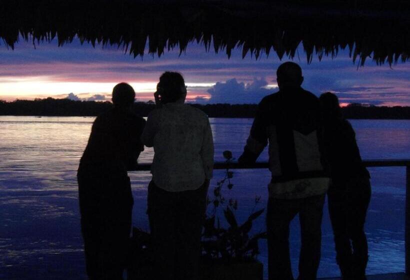 هتل Cabaña Flotante Kurupira