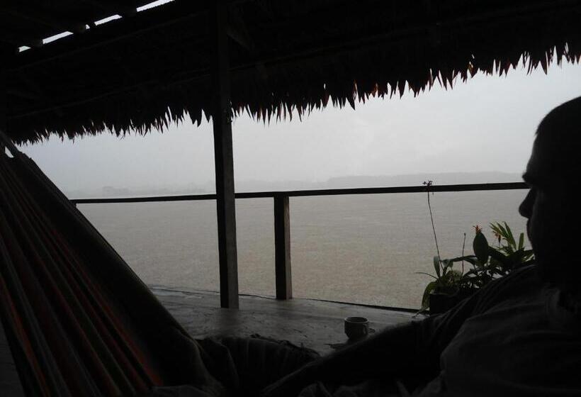هتل Cabaña Flotante Kurupira