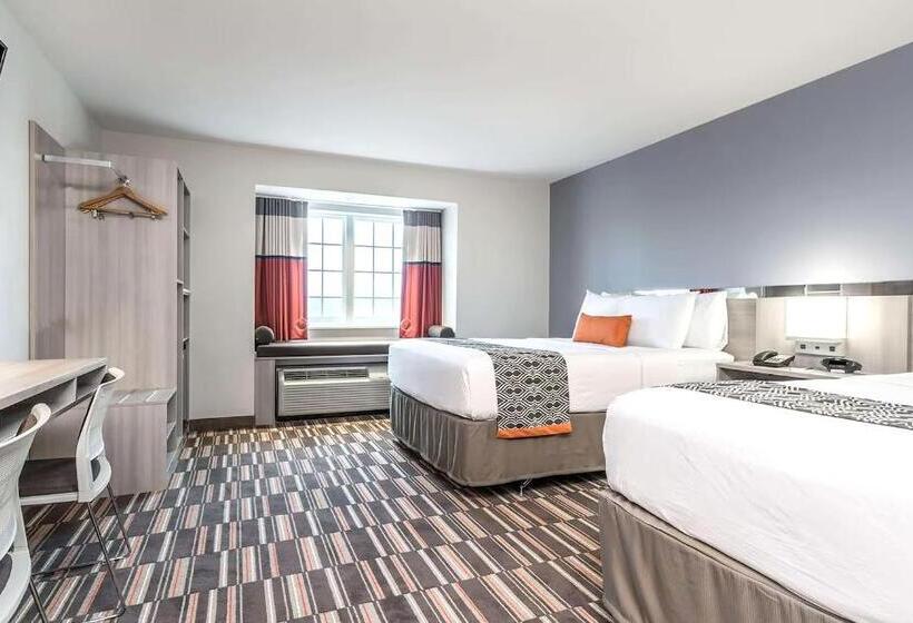 Отель Coratel Inn & Suites By Jasper Rochester