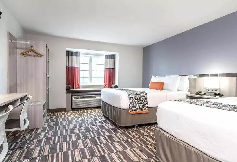 ホテル Coratel Inn & Suites By Jasper Rochester