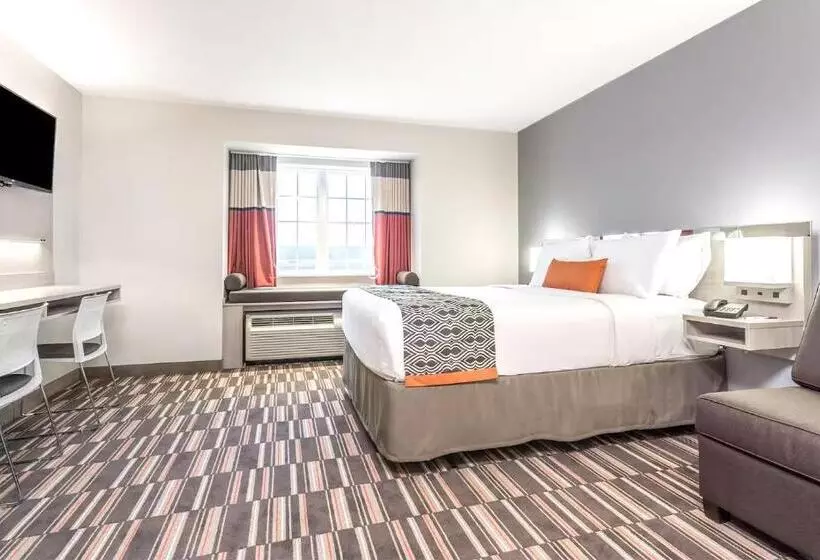 ホテル Coratel Inn & Suites By Jasper Rochester