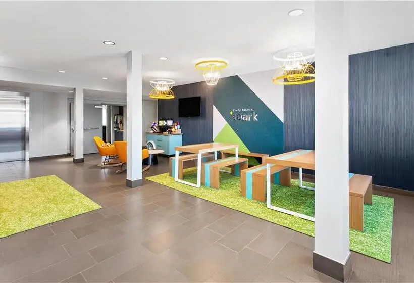 ホテル Coratel Inn & Suites By Jasper Rochester