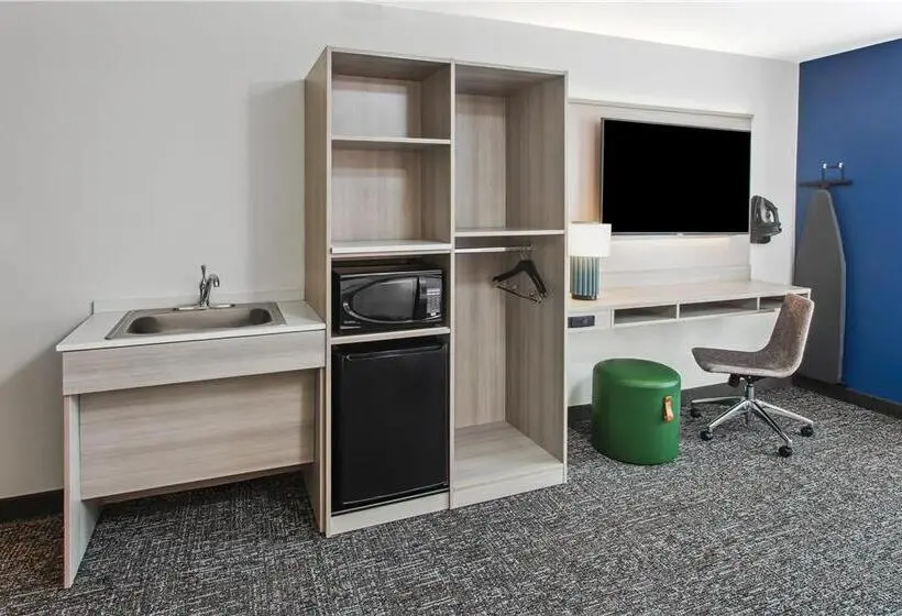 ホテル Coratel Inn & Suites By Jasper Rochester