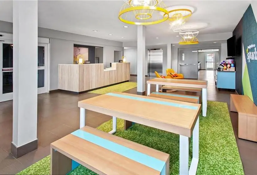 ホテル Coratel Inn & Suites By Jasper Rochester