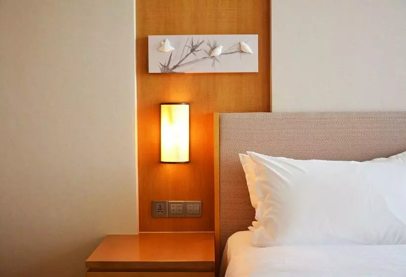 ホテル Four Points By Sheraton Chengdu, Pujiang Resort