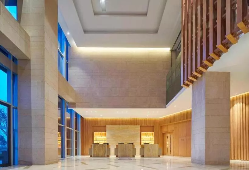 ホテル Four Points By Sheraton Chengdu, Pujiang Resort