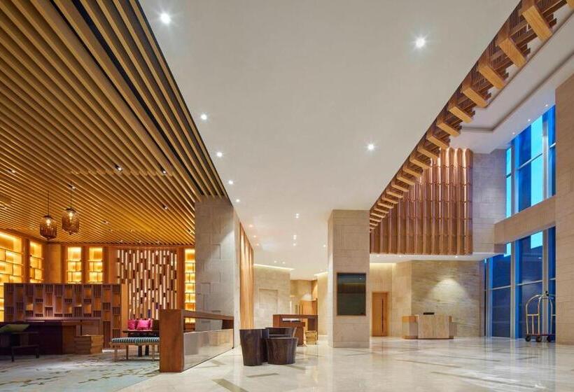 فندق Four Points By Sheraton Chengdu, Pujiang Resort