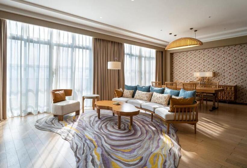 فندق Four Points By Sheraton Chengdu, Pujiang Resort