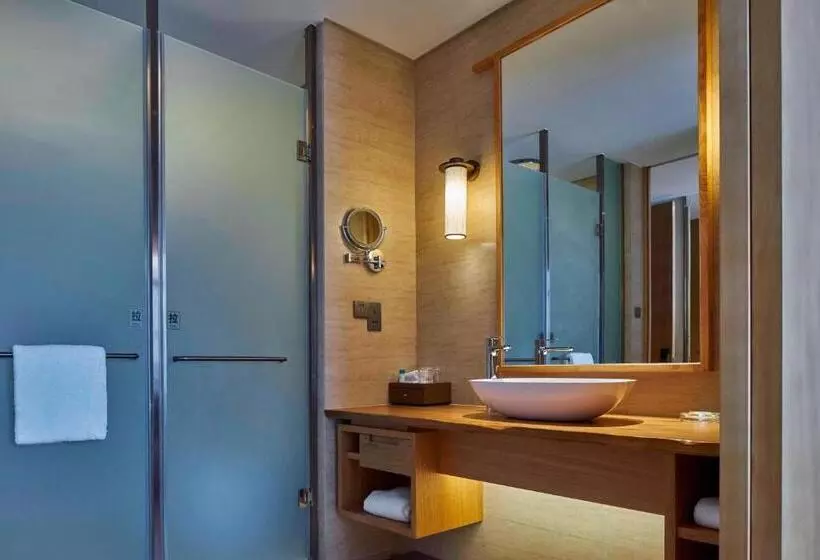 ホテル Four Points By Sheraton Chengdu, Pujiang Resort