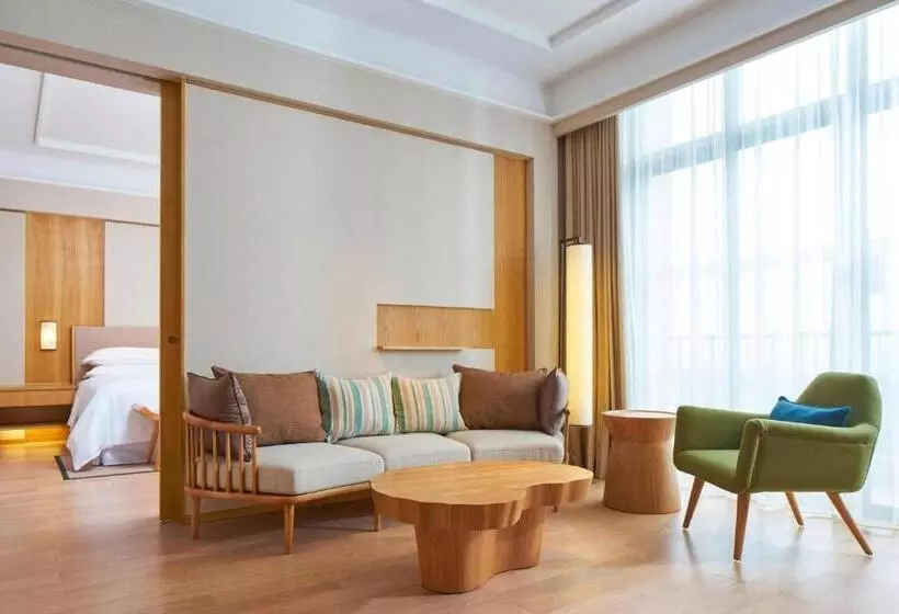 ホテル Four Points By Sheraton Chengdu, Pujiang Resort