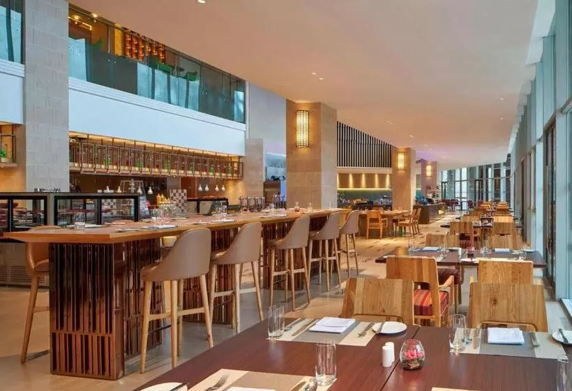 ホテル Four Points By Sheraton Chengdu, Pujiang Resort
