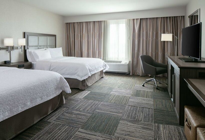 호텔 Hampton Inn & Suites Hudson
