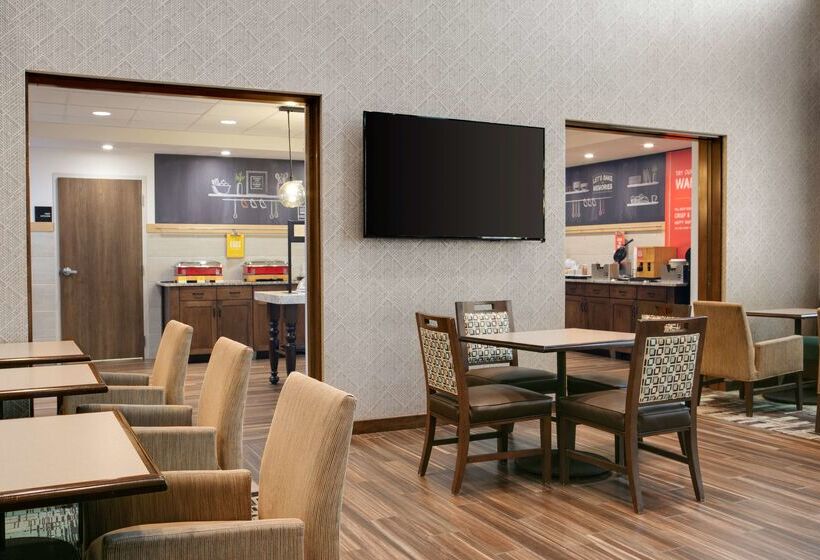 호텔 Hampton Inn & Suites Hudson