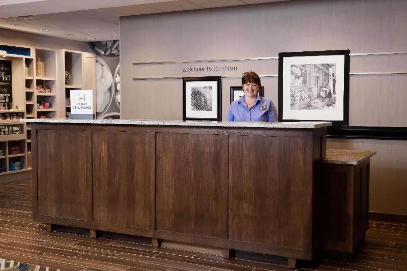 ホテル Hampton Inn & Suites Hudson