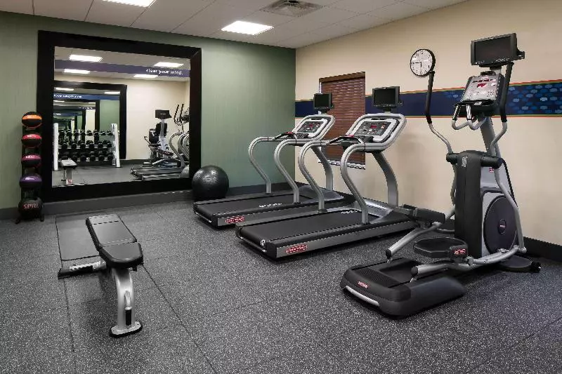 ホテル Hampton Inn & Suites Hudson