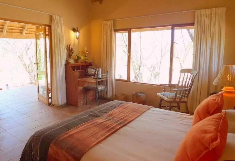 هتل Masodini Private Game Lodge