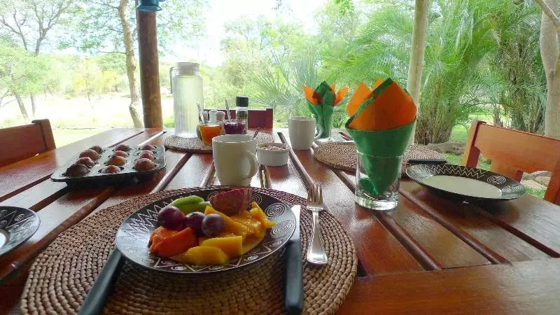 هتل Masodini Private Game Lodge