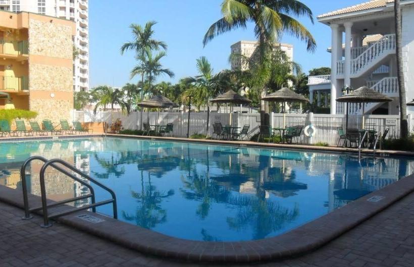 בית מלון כפרי Surf Rider Resort