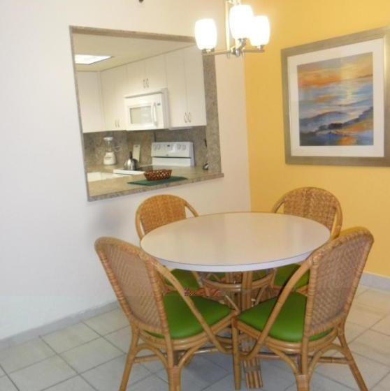 בית מלון כפרי Surf Rider Resort